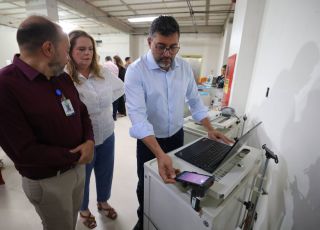 Governador Wilson Lima vistoria equipamentos e obras no Complexo Hospitalar Sul