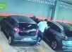 Mulher é vítima de sequestro-relâmpago na saída de um supermercado na Zona Sul de São Paulo. VEJA VÍDEO