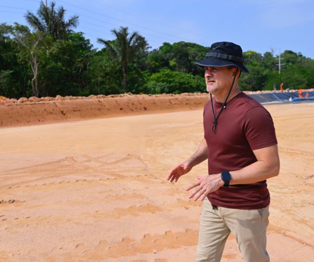 Manaus avança na pauta climática e inicia conclusão da primeira célula do aterro sanitário municipal, marco da transição energética na Amazônia