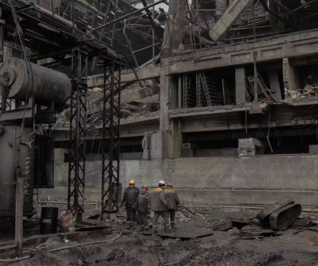 Ucrânia sofre novos ataques russos com pelo menos 32 feridos em Kharkiv