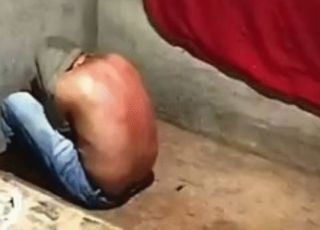 homem é brutalmente agredido com golpes de chicote em Catalão. VEJA VÍDEO