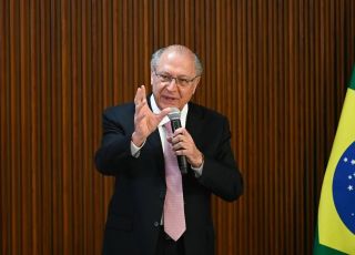 Recuo de Trump foi positivo e vamos procurar novos cortes, diz Alckmin
