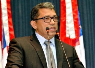 Moradores denunciam que gestão do prefeito Augusto Ferraz abandonou saúde, educação e infraestrutura em Iranduba. VEJA VÍDEOS