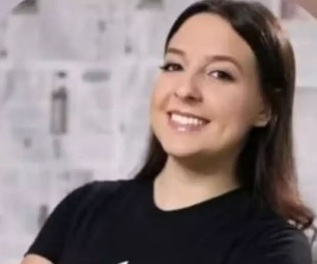 Campeã de karatê morre aos 18 anos um dia antes de se formar no ensino médio 