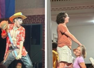 Calouros são obrigados a participar de 'rito sexual' em faculdade