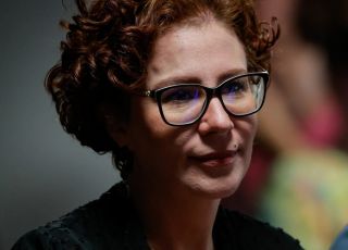 Carla Zambelli renuncia ao mandato, e suplente é convocado na Câmara