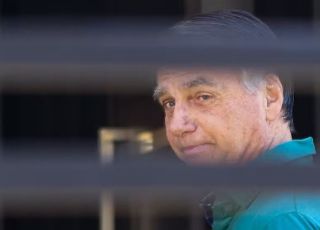 Bolsonaro faz ultrassom e médicos recomendam cirurgia, diz advogado