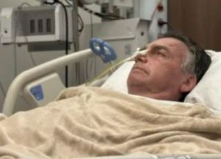 Carlos diz que estado clínico de Bolsonaro se agravou