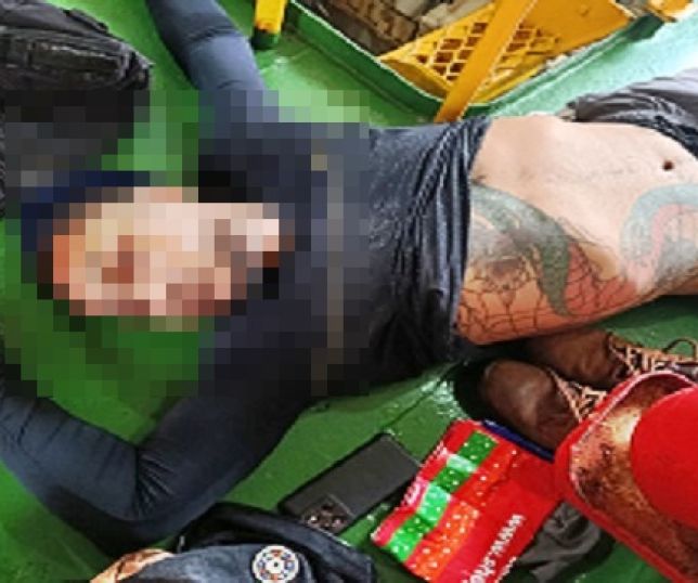 IMAGEM FORTE! Bandido 'pirata de rio' morre no tiroteio durante assalto a balsa de transporte de combustível em Borba, interior do Amazonas