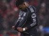 Mbappé dá murro na mesa após derrota contra Benfica: 'Vergonha'