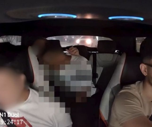 Motorista por aplicativo é agredido após expulsar passageiros do carro por prática de ato sexual; condutor trocou socos com um dos homens. VEJA VÍDEO
