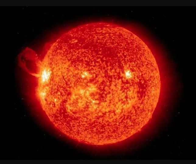 Sequência rara de erupções solares coloca Terra em alerta, diz Nasa