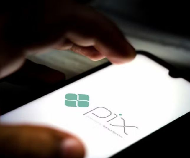 PIX bate recorde histórico em 2025: cresce 33,6% e movimenta R$ 35,36 trilhões no Brasil
