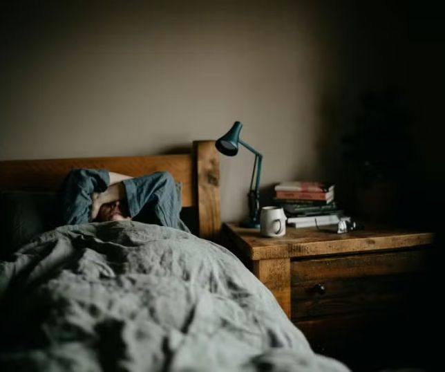 Calor atrapalha o sono? Veja dicas simples para conseguir dormir melhor nas noites quentes