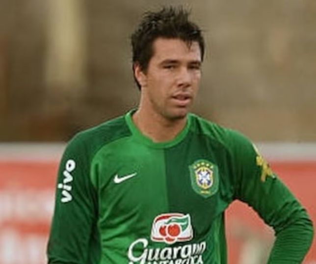 Ex-goleiro da seleção é acusado de fraude imobiliária nos EUA