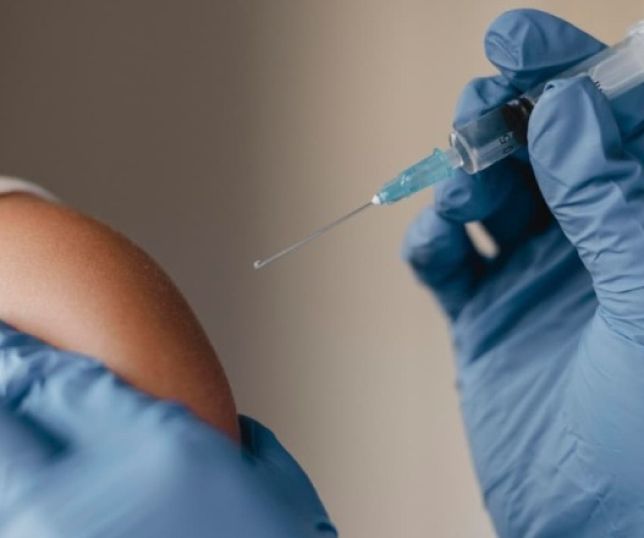 Vírus sincicial respiratório já responde por maioria dos casos de bronquiolite em bebês; vacinação de gestantes é principal forma de prevenção