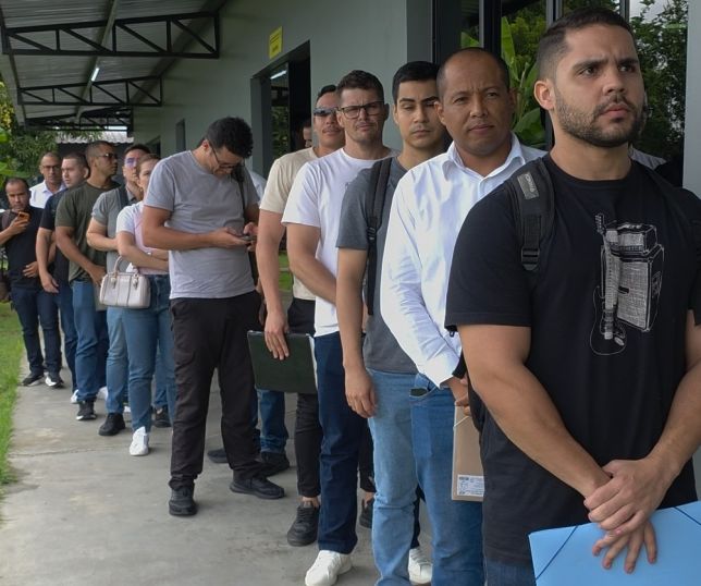 Polícia Militar do Amazonas inicia fase de entrega de documentos de novos convocados aprovados em concurso