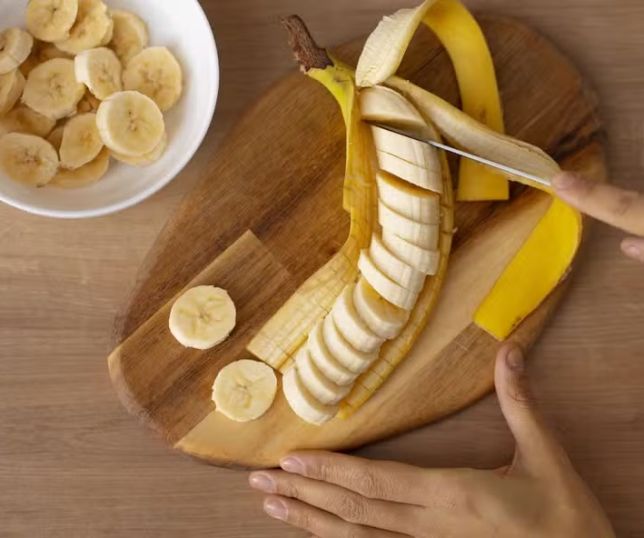 Organizações de saúde dos Estados Unidos alertam pacientes crônicos sobre riscos no consumo de banana