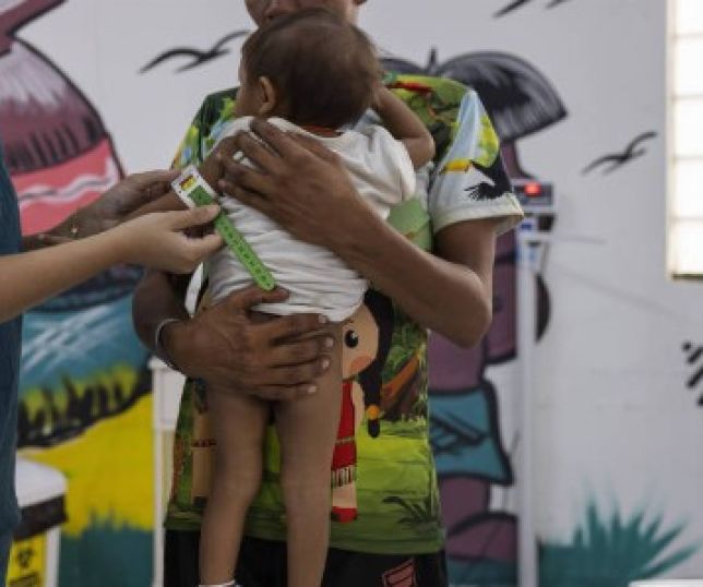 Estudo aponta avanço da obesidade infantil e persistência de baixa estatura entre indígenas no Brasil