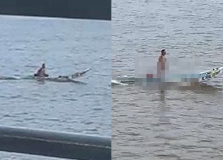 PROIBIDO PARA MENORES! Homem nu é filmado se masturbando em canoa e choca passageiros no rio. VEJA AS IMAGENS