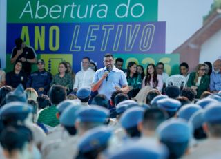 Governador Wilson Lima inicia ano letivo de 2026 destacando novas ferramentas digitais e conquistas de alunos da rede pública