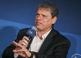 Tarcísio faz limpa na cúpula da Segurança em São Paulo e nomeia desafeto de Derrite para posto-chave