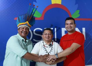 Deputado Sinésio Campos reforça apoio à saúde indígena em visita ao DSEI Parintins