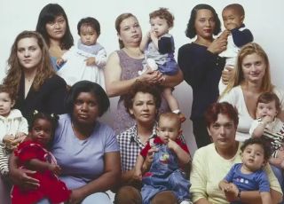 Pílula de farinha vira pesadelo e deixa centenas de mulheres grávidas 