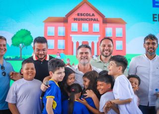 Prefeito David Almeida abre ano letivo de 2026 e destaca educação como eixo estruturante do desenvolvimento urbano