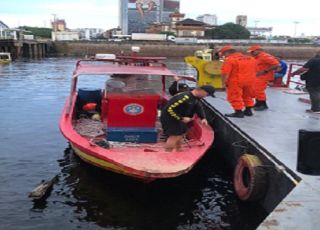 Terceiro corpo de suposta vítima do naufrágio é encontrado pelos bombeiros no final da manhã desta segunda-feira. VEJA REPORTAGEM DO 'PORTAL DO ZACARIAS'