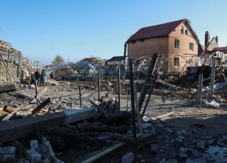 Ucrânia e Rússia iniciam negociações de paz em Genebra sob pressão de Trump por acordo rápido