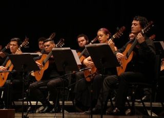 Orquestra de Violoes do Amazonas inicia temporada 2026 com concerto especial no Teatro Amazonas