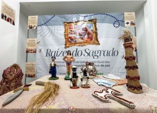 Raízes do Sagrado: exposição celebra ancestralidade e diversidade religiosa em Manaus