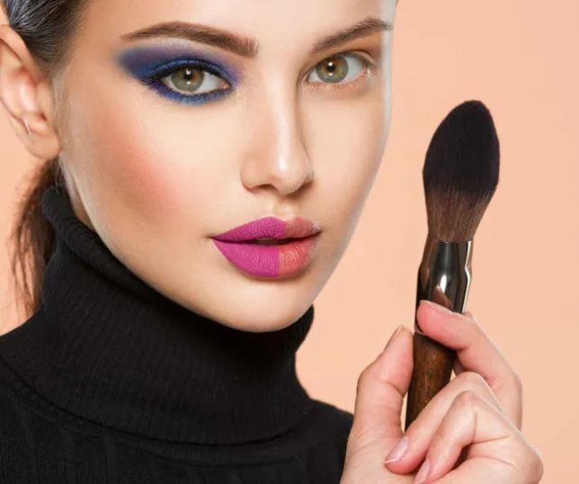 Como fazer sua maquiagem durar mais sem comprar nada novo