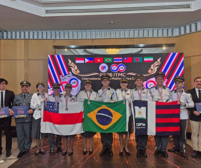 Alunos do CMPM 2 são medalhistas em Concurso Internacional de Talentos em Matemática, na Tailândia