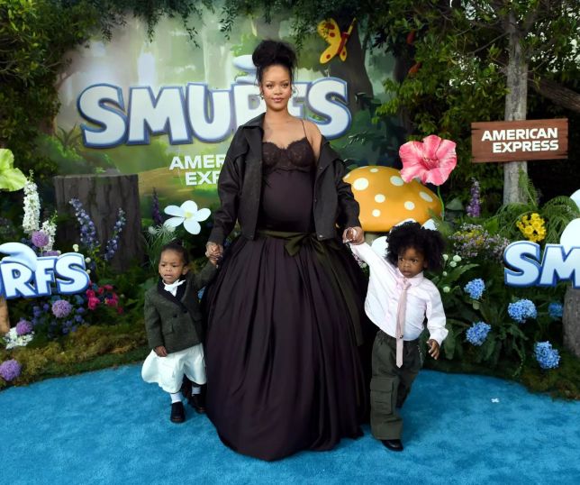 Casa de Rihanna é alvo de dez tiros, e suspeita é detida, diz site  