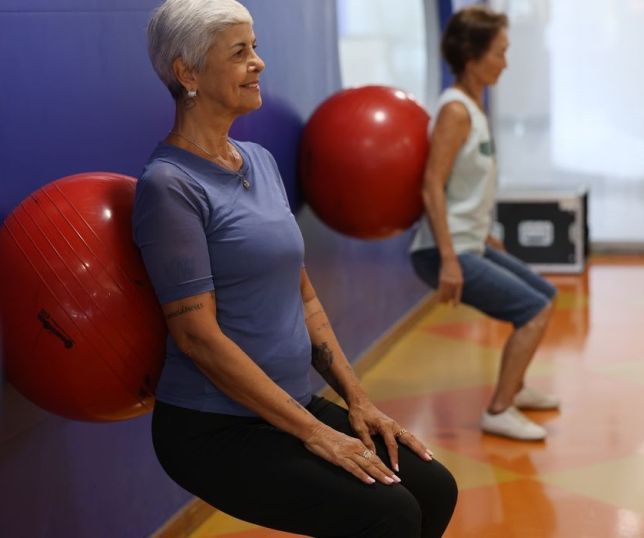 Prática de exercícios físicos ajuda a garantir envelhecimento mais saudável, apontam especialistas