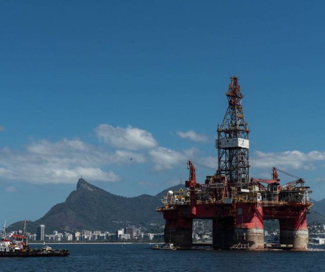 Em meio à guerra com petróleo como protagonista, mais de 50 países avançam na descarbonização