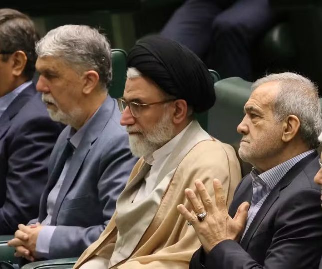 Israel diz ter eliminado chefe da Inteligência do Irã e tensão no país aumenta