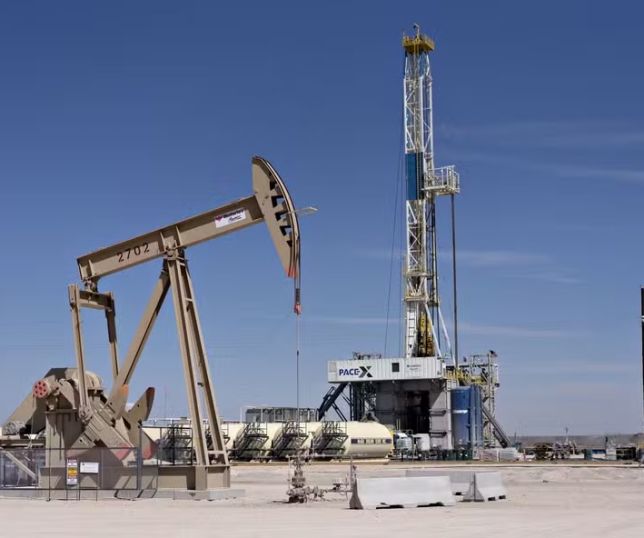 Refinarias contratam só metade do petróleo já liberado pelos EUA de suas reservas estratégicas