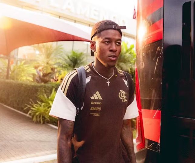 Flamengo enfrenta Corinthians com nova zaga e cinco desfalques