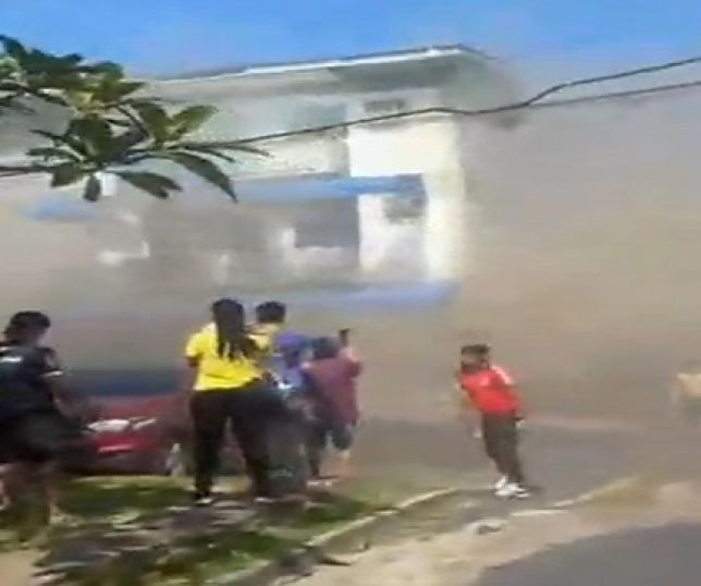 Apartamento pega fogo e assusta moradores no Condomínio São Judas Tadeu, Zona Centro-Sul de Manaus. VEJA VÍDEO