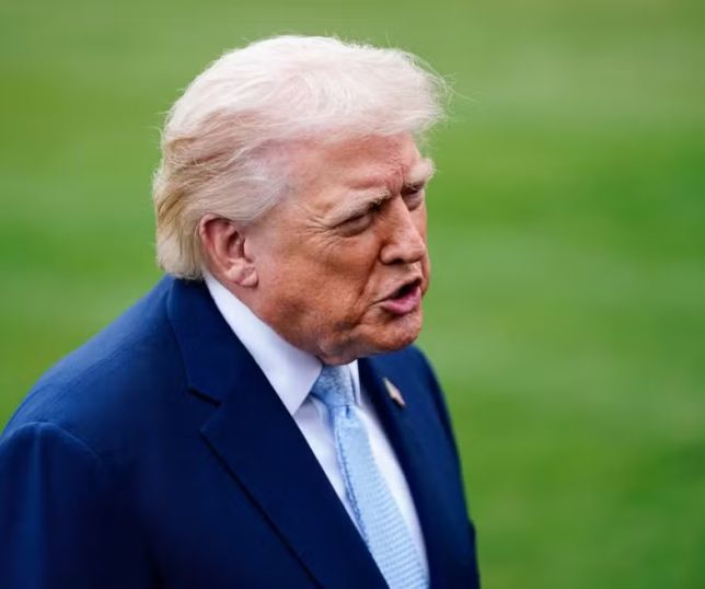 EUA despencam em ranking global e relatório aponta avanço acelerado rumo à autocracia sob Trump