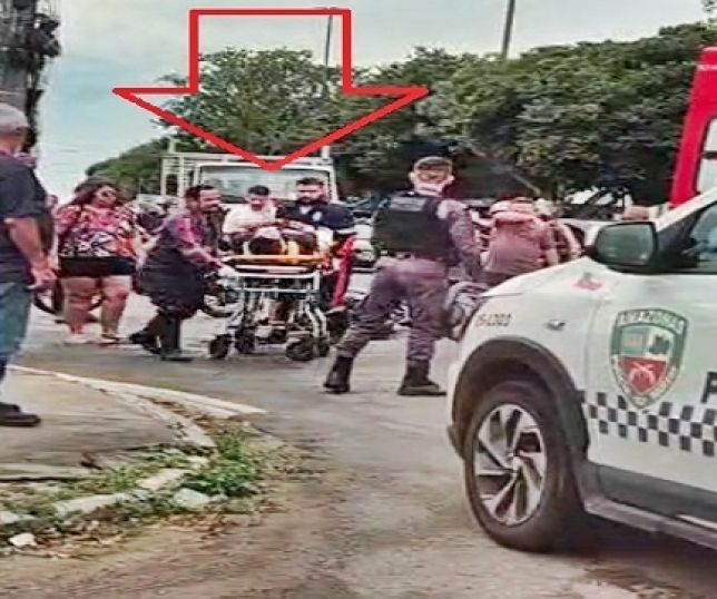 Motociclista de aplicativo sofre fratura exposta após violenta colisão com carro no bairro Lírio do Vale, Zona Centro-Oeste de Manaus. VEJA VÍDEOS