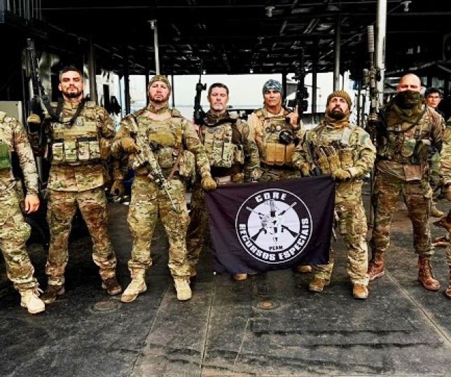 Core-AM realiza treinamento com policiais civis do Rio de Janeiro na orla fluvial de Manaus