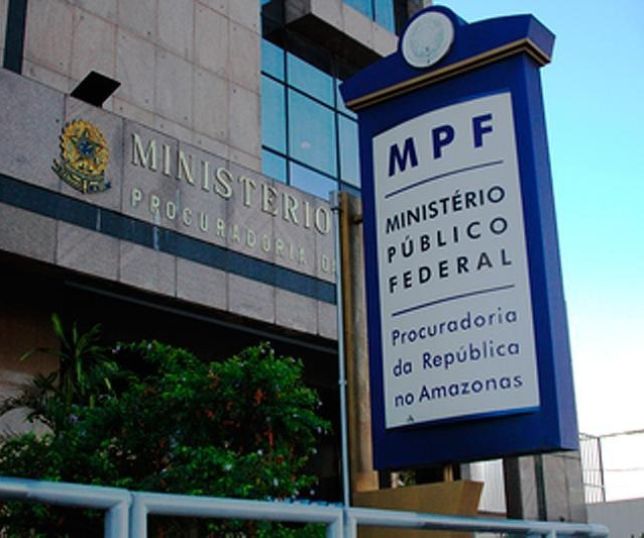 Ufam atende MPF e institui comissão para debater implantação de cotas de pessoas trans