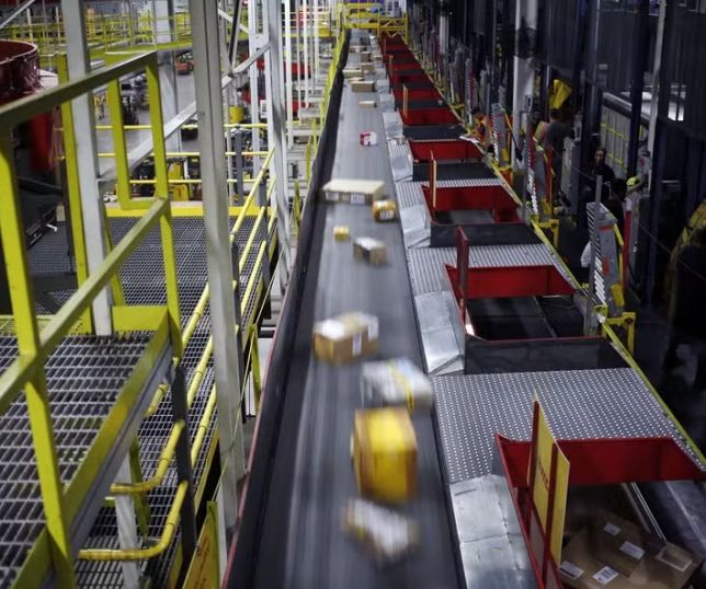 Governo avalia acabar com taxa das blusinhas de olho na popularidade