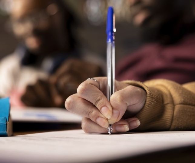 Fuvest divulga datas do Vestibular 2027; confira os detalhes