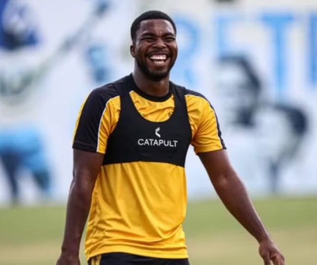 Amazonas renova com meia colombiano Yaider Mena para a sequência da temporada