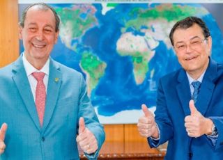 Omar Aziz oficializa apoio a Eduardo Braga ao senado e sinaliza construção de aliança para 2026